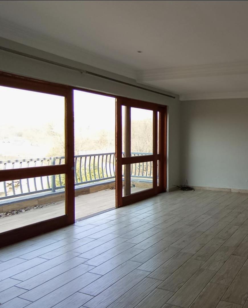 5 Bedroom Property for Sale in Xanadu Eco Park North West